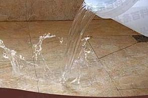抚松漏水维修 免砸砖防水材料该如何施工